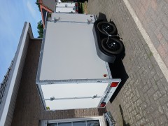 gesloten aanhangwagen roca