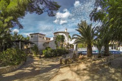 Uw eigen Finca op landgoed van 2 700 m2 in DENIA en ook