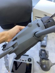 DJI Mavic 4 Pro en DJI Mavic 3 Pro en DJI Air 3S en DJI Mavic 3E