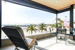 Uw eigen nieuwe luxe Appartement aan zee in LO PAGAN met