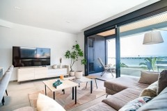 Uw eigen nieuwe luxe Appartement aan zee in LO PAGAN met