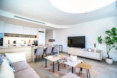 Uw eigen nieuwe luxe Appartement aan zee in LO PAGAN met