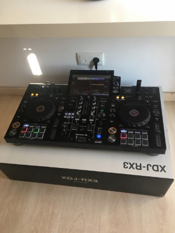Pioneer DJ XDJ-RX3 Pioneer XDJ XZ Pioneer DJ OPUS-QUAD DJ System