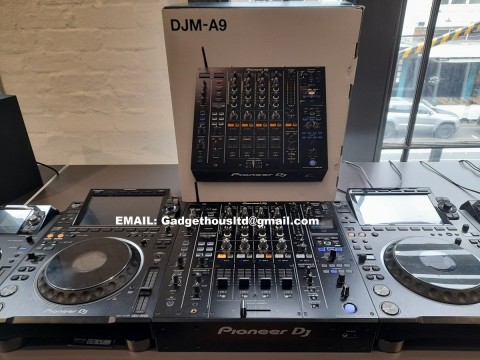 Pioneer DJM-A9 DJ Mixer en Pioneer CDJ-3000 Multi-Player