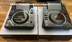 Pioneer DJM-A9 DJ Mixer en Pioneer CDJ-3000 Multi-Player