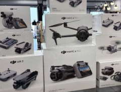 DJI Mini 5 Pro en DJI Mavic 4 Pro en  DJI Mavic 3 Pro en DJI Air 3S