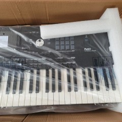 Yamaha Genos2 en Yamaha Genos en Yamaha Tyros5 en Yamaha MODX8 Plus