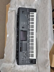 Yamaha Genos2 en Yamaha Genos en Yamaha Tyros5 en Yamaha MODX8 Plus