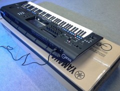 Yamaha Genos2 en Yamaha Genos en Yamaha Tyros5 en Yamaha MODX8 Plus