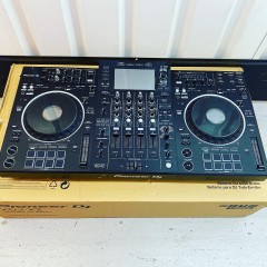 AlphaTheta XDJ-AZ en AlphaTheta Omnis-Duo en Pioneer Opus-Quad