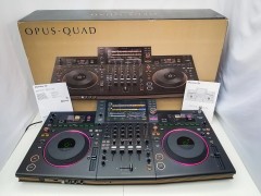 AlphaTheta XDJ-AZ en AlphaTheta Omnis-Duo en Pioneer Opus-Quad