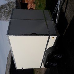 gesloten aanhangwagen roca
