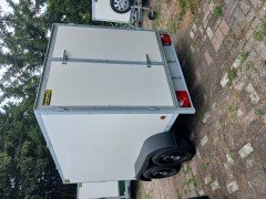 gesloten aanhangwagen roca