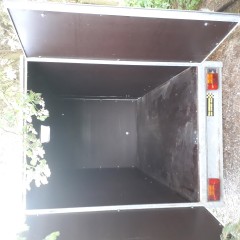 gesloten aanhangwagen roca