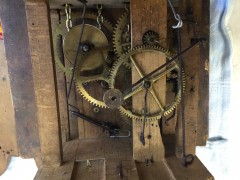 Reparatie van oude analoge klokken
