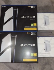 Sony PlayStation PS5 Pro Console en Sony PS5 Slim en Sony PS5