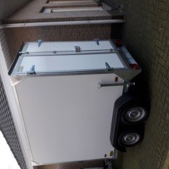 gesloten aanhangwagen frigo