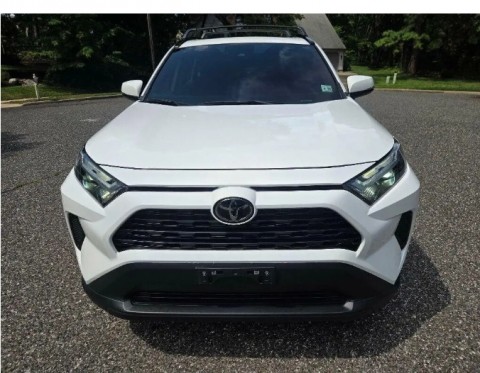 2025 Toyota RAV4 XLE Full Options Model
