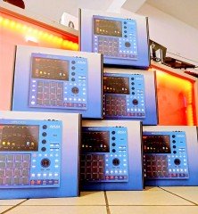 WWW BULKINZ COM Nieuw  Elektron Analog Rytm MKII  Akai MPC Live III  A
