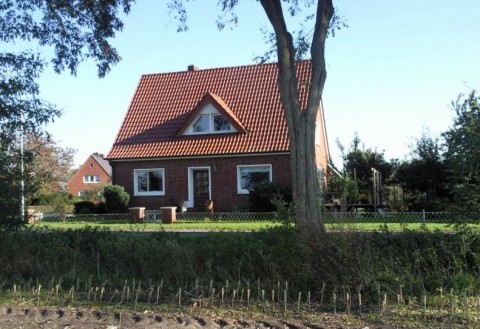 Mooi degelijk ruim huis met een vrij uitzicht over de landerijen