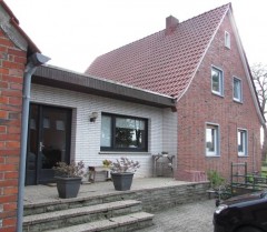 Mooi degelijk ruim huis met een vrij uitzicht over de landerijen