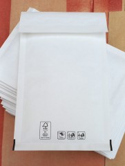 15 zelfklevende luchtkussen enveloppen 