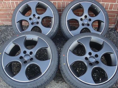 18 Inch GTI Black Velgen en Banden Steek 5x112