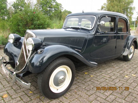 Citroen Traction Uitzonderlijk mooi en goed        