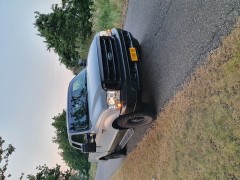 Ford F-250 lariat heavy duty