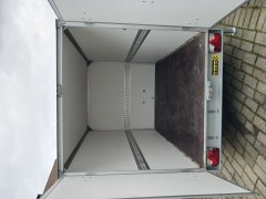 gesloten aanhangwagen roca