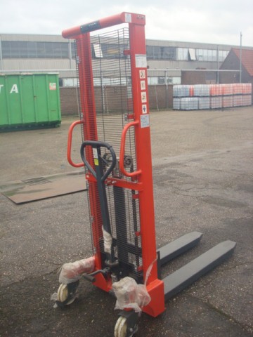 Stapelaar  Handstapelaar   Palletstapelaar   Stapelaar   Hoogheffer
