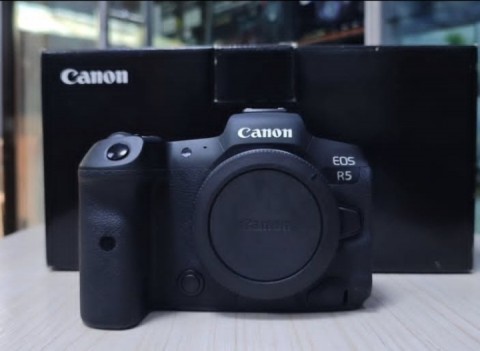 Canon EOS R5 Mark II Camera for sales