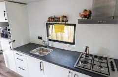 Chalet te koop eigen grond levert goed rendement kan ook vrij worden o