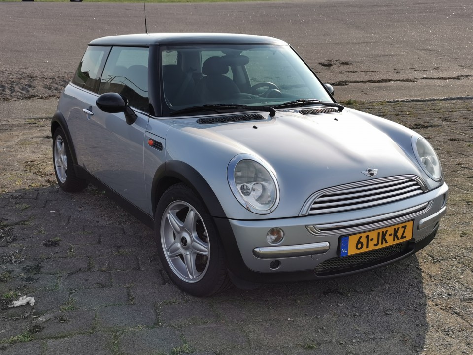 Nette Mini 1.6 uit 2002 | APK 29.07.2021