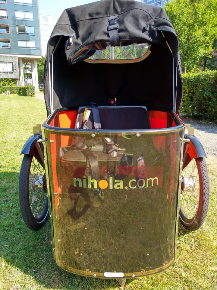 Nihola Family bakfiets   rain cover