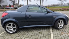 Opel Tigra TwinTop - 1.8-16V Linea Rosso Cabrio/Nieuwe APK/Airco/Navi/