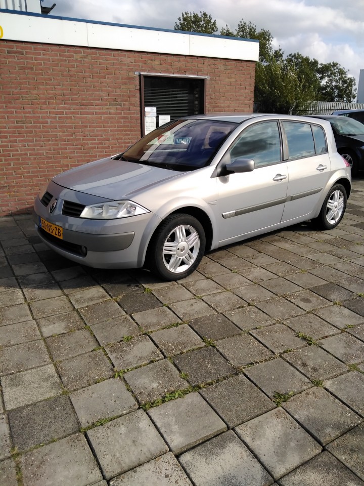 Renault Megane 1 6i Verkocht