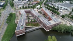 Zonnepanelen, als zelfbouw pakket of laten installeren