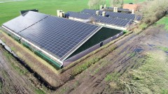 Zonnepanelen, als zelfbouw pakket of laten installeren