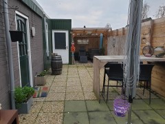 Goed onderhouden twee onder 1 kap woning