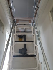Electrische schaartrap  zoldertrap  vlieringtrap