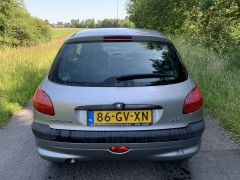 Peugeot 206 1 4 xt 117 000km