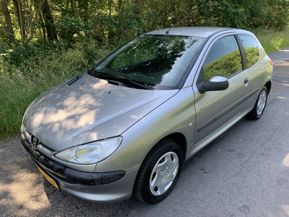 Peugeot 206 1 4 xt 117 000km