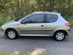 Peugeot 206 1 4 xt 117 000km