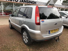 Nette Ford Fusion Hoge instap