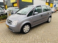 Vw golf cabrio    Autohilhorst in   verkoop Soest 06-53154478