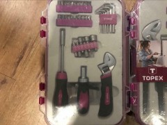 diverse gereedschapsetjes 5 soorten 8,-euro per setje grote afname gro