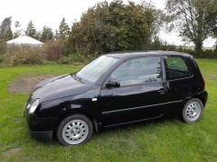 Volkswagen Lupo 1 2TDI 45 KW aut 2001 zwart