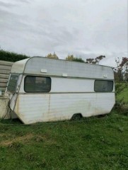 Gratis afvoer van uw oude sloop caravan door Caravansloperij