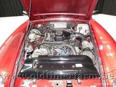 MG RV8 94